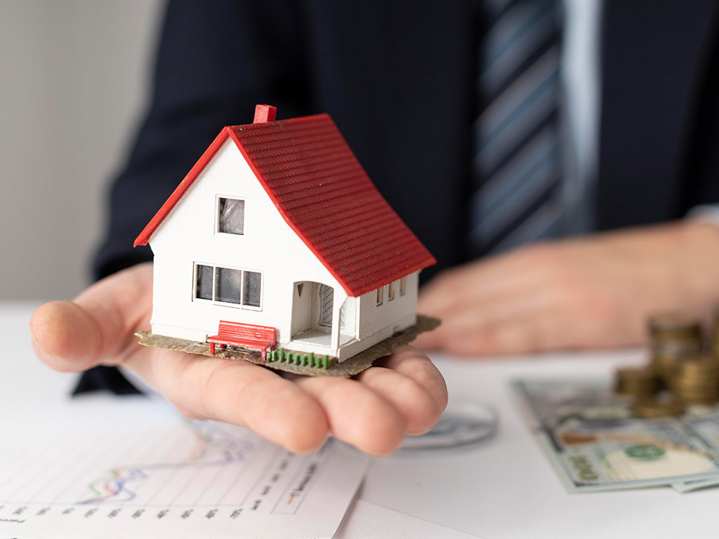 Investing in Turnkey Properties for Passive Income: Pros and Cons